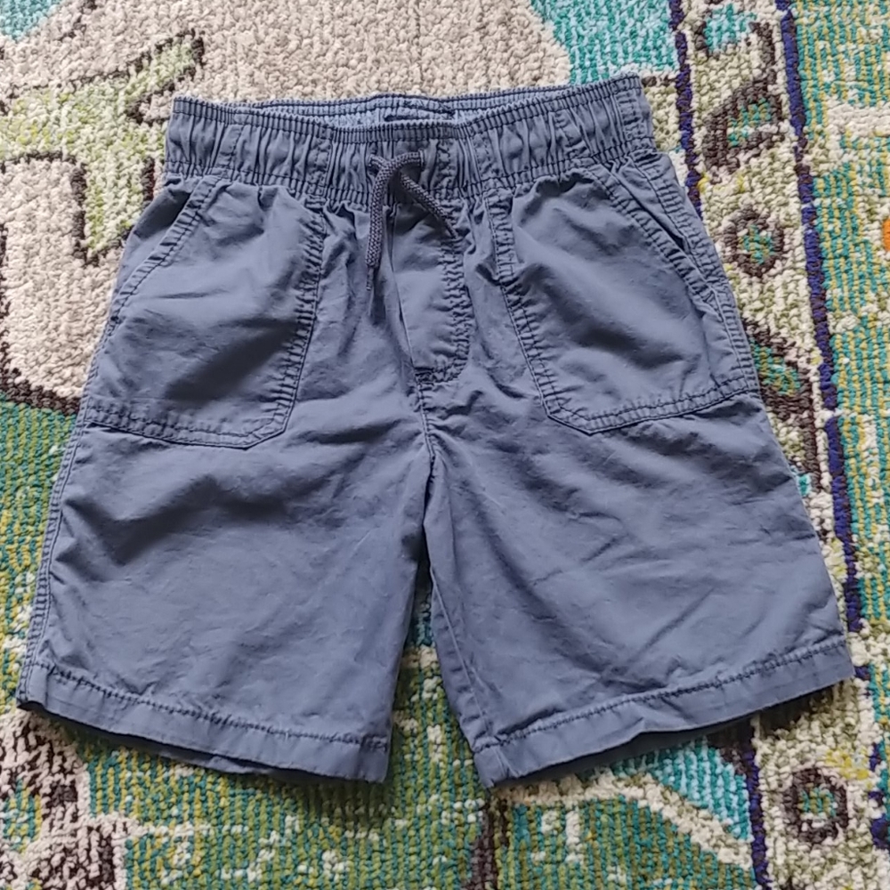Oshkosh boys pull on shorts